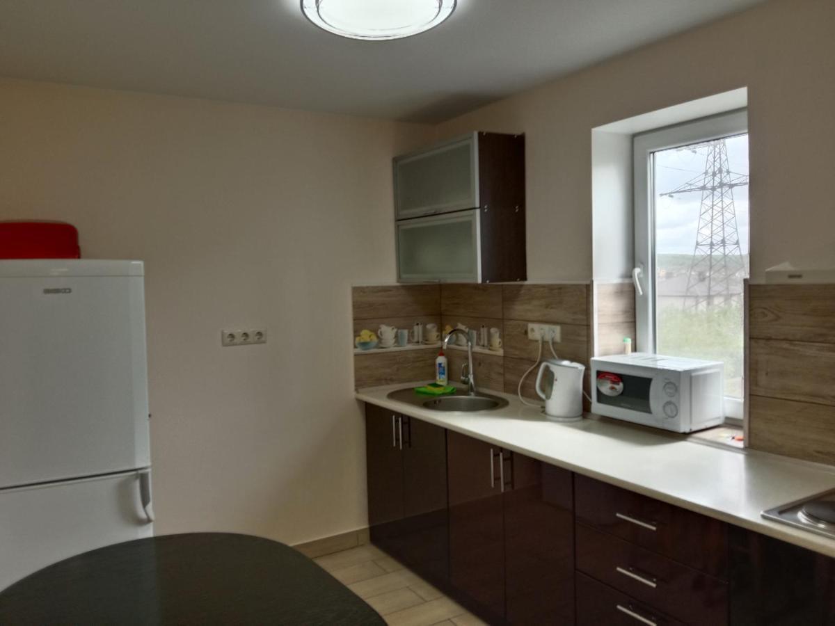 105 Apartment Khmel'nyts'kyy Exterior photo
